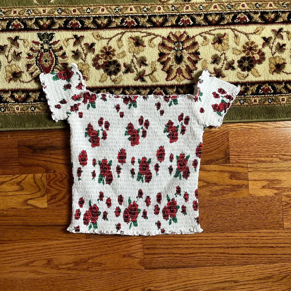 Hollister White Floral Crop Top